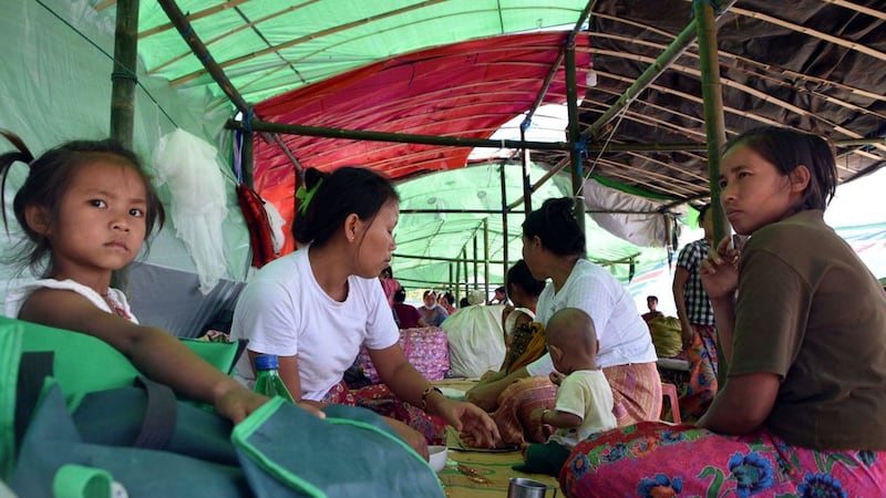 ရှမ်းပြည်နယ်မြောက်ပိုင်း၊ ကျောက်မဲမြို့ စစ်ဘေးဒုက္ခသည်များကို ၂၀၂၁ နိုဝင်ဘာလ ၉ ရက်နေ့က တွေ့ရစဉ်။ (Photo: RFA)