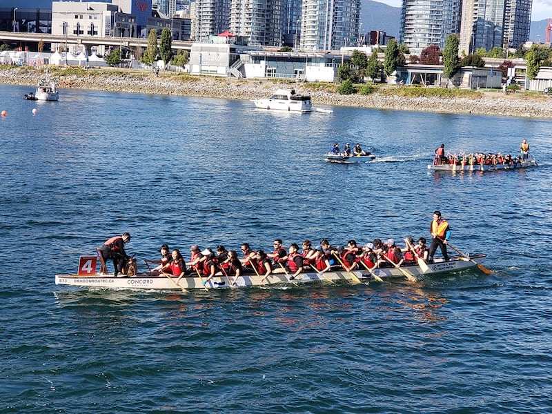 划龙舟是香港人的传统文化,“香港人龙舟队”希望持续发挥香港精神。(记者柳飞拍摄)