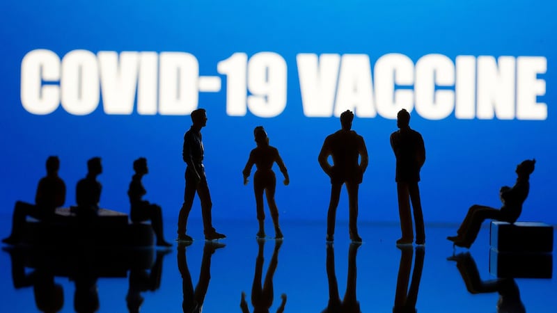 东盟十国接受访问的一千多名学者、政府官员和商人当中,44%受访者承认, 疫情期间,中国为该区域提供最多援助,远超日本,欧盟及美国。(路透社资料图片)