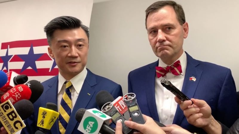 台北市美国商会会长金奇伟(左)、执行长傅维廉(右)。(资料照、记者夏小华摄)