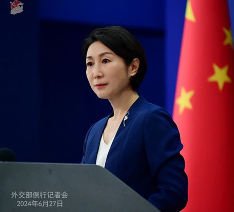 中国外交部发言人毛宁在2024年6月27日举行的例行记者会上对美中两位副外长的热线通话作出回应（中国外交部官网截图）